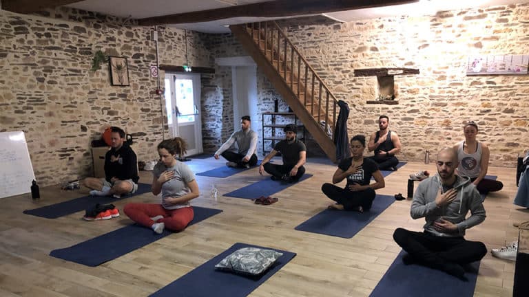 Seance de yoga en Normandie