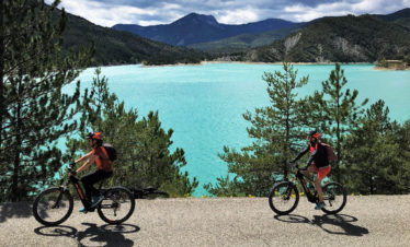 2 VTT Lac de Chaudanne Verdon eau turquoise séjour sportif