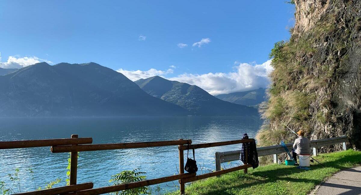 Bord du lac d'Iseo en Italie